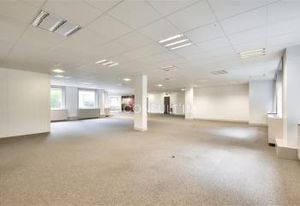 Vente bureaux Suresnes, proche tramway T2 et gare, 1806 m²