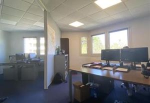 Location bureaux Meudon, proche gare de Bellevue, avec ascenseur