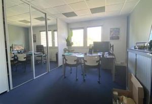 Location bureaux Meudon, proche gare de Bellevue, avec ascenseur