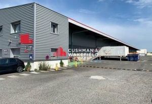 Entrepôt de messagerie à louer Toulouse - 10 PL et 60 VL