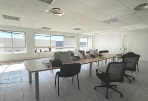 Location bureaux Mauguio - Proche aéroport et autoroutes A709 et A9