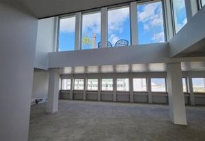 Location bureaux Paris 15, proche métro Bir-Hakeim et Tour Eiffel