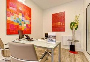 Vente bureaux Paris 17, proche métro Pereire, immeuble moderne