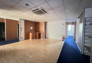 Location bureaux Dijon - Proche Rocade, A39, A36, A38, Tram T2 et Bus L6