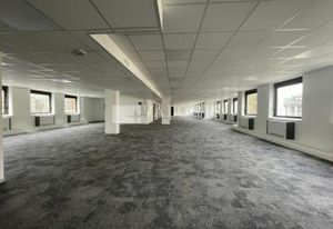 Location bureaux Lyon 3 - Proche Part-Dieu, métro, tram et gare TGV