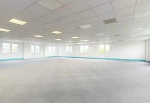 Vente bureaux Bron - Parc du Chêne - Tram T5 et autoroute A43
