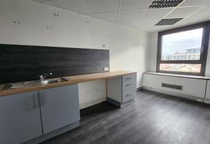 Location bureaux La Garenne-Colombes - Proche La Défense, Rond-point de l'Europe