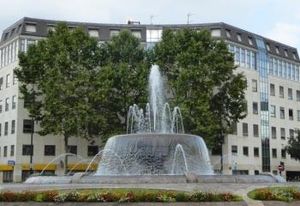 Location bureaux La Garenne-Colombes - Proche La Défense, rond-point de l'Europe