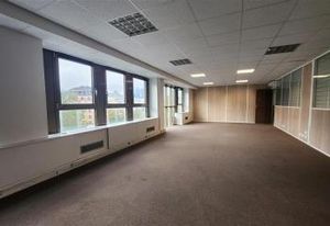 Location bureaux La Garenne-Colombes - Proche La Défense, rond-point de l'Europe