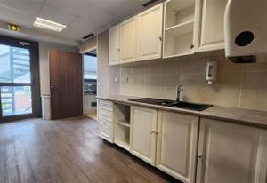 Location bureaux La Garenne-Colombes - Proche La Défense, rond-point de l'Europe