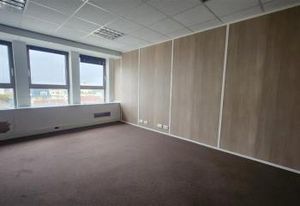 Location bureaux La Garenne-Colombes - Proche La Défense, rond-point de l'Europe