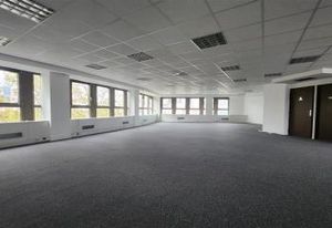 Location bureaux La Garenne-Colombes - Proche La Défense, rond-point de l'Europe