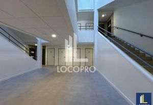 Location bureaux Sophia Antipolis - Proximité gare routière et place Bermond