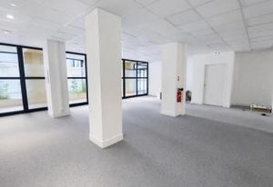 Location bureaux Paris 10 - Proche Gare de l'Est et République