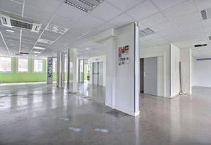 Location bureaux Paris 20 - Proche métro Saint-Fargeau