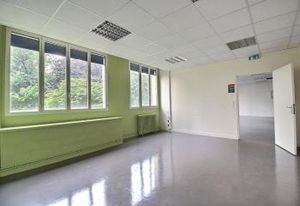 Location bureaux Paris 20 - Proche métro Saint-Fargeau