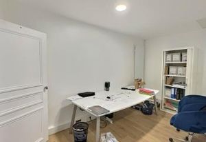 Location bureau Paris 8 - Proche Madeleine, métro et gare Saint-Lazare