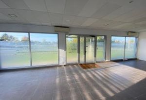Vente bureaux Beychac-et-Caillau - Axe Bordeaux-Libourne N89