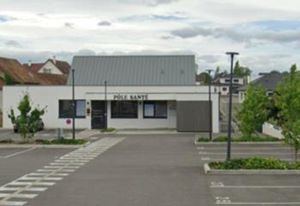 Location bureau Fessenheim - Proche pôle médical et parking commun