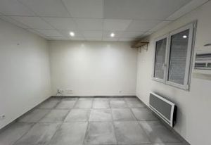 Location entrepôt Reims - Proche Saint-Brice-Courcelles et La Neuvillette