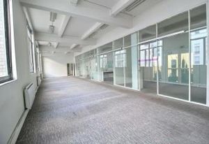 Location bureaux Paris 12 - Porte de Charenton - Métro et Tramway