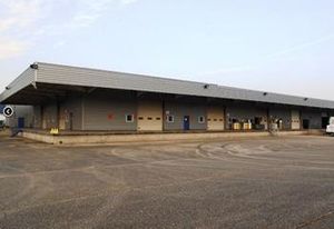 Local d'activité à louer Saint-Quentin-Fallavier - 15 000 m² de terrain