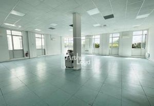Bureaux à louer Lieusaint - Proche RD 306, A5, Francilienne et RER D