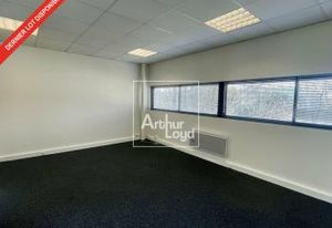 Location bureau Vert-Saint-Denis - Proche autoroute A5 et gare RER D