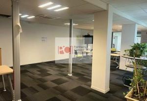 Vente bureaux Nîmes centre, proche gare SNCF et autoroute