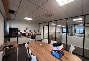 Location bureaux Saint-Bonnet-de-Mure - Parc d'activité Terre Valet