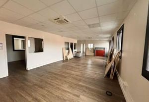 Location bureaux Saint-Avertin - Proche A10 et Gare TGV