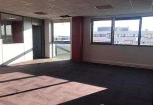 Location bureaux Colomiers, proche rocade Arc en Ciel et bus ligne 64