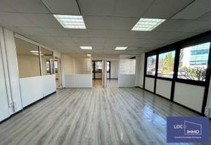 Bureaux à louer Mérignac - Proche rocade et transports en commun