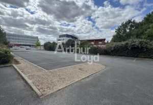 Vente bureaux Le Mans Université, proche tramway et rocade