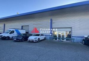 Local d'activité avec façade commerciale à louer Toulouse - Accès A64 et RN 20