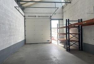Locaux d'activité à louer Vénissieux - Accès immédiat périphérique