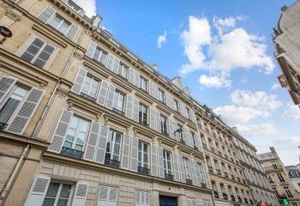 Location bureau Paris 9 - Proche transports en commun