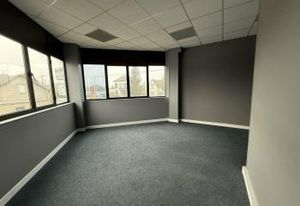 Location bureaux Beauvais - Site clos et sécurisé