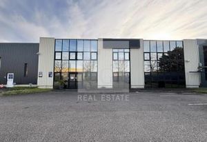 Local d'activité à louer Genas - Proche A43 et Rocade Est