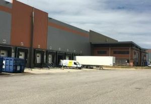 Plateforme logistique à louer Saint-Martin-de-Crau - Proche A54, A7, A9