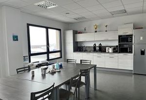 Location bureaux Dury - Proximité A16-A29 et centre commercial