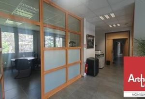Location bureaux Pierrelatte - Proche centre-ville et gare routière