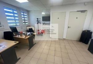 Location bureaux Nîmes - Parc Georges Besse, proche centre-ville et autoroute