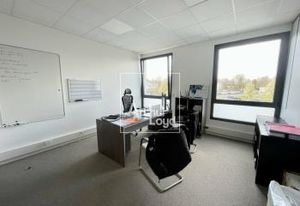 Vente bureaux Serris - Proche A4 et réseau bus