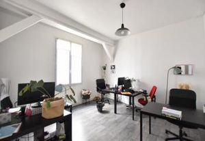 Location bureaux Paris 10 - Proximité Gare de l'Est et Mairie du 10e