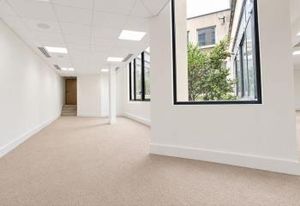 Location bureaux Paris 17 - Parc Monceau, proche transports