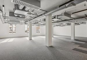 Location bureaux Paris 10, proche Canal Saint-Martin et transports