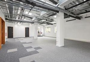 Location bureaux Paris 10, proche Canal Saint-Martin et transports