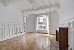Location bureaux Paris 9 - Proche métro Poissonnière et gare du Nord