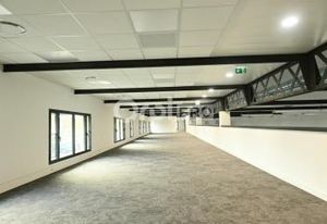 Bureaux à vendre et à louer Vénissieux - Proche Lyon 8 et bus